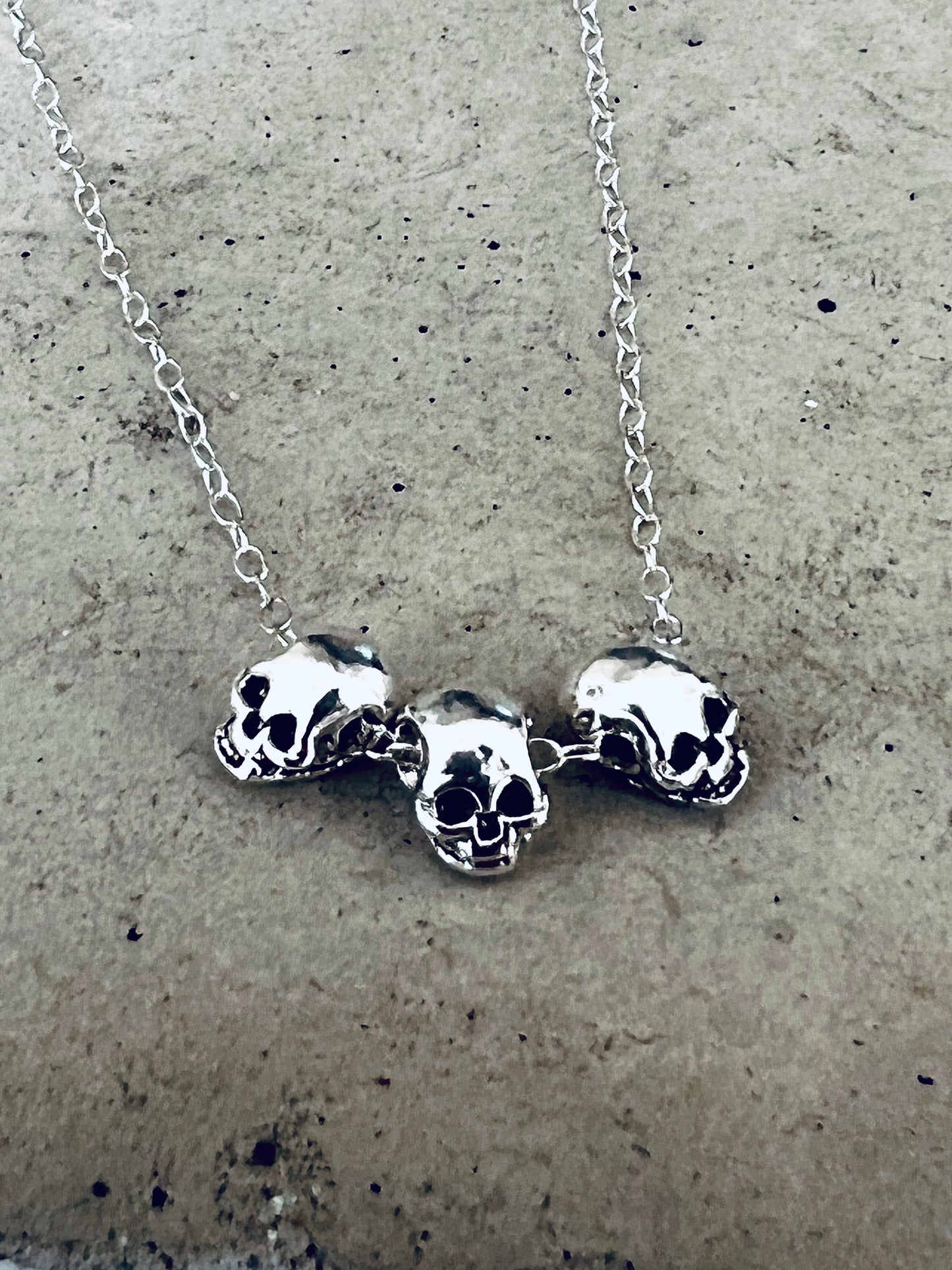 3 x SKULL hálsmen