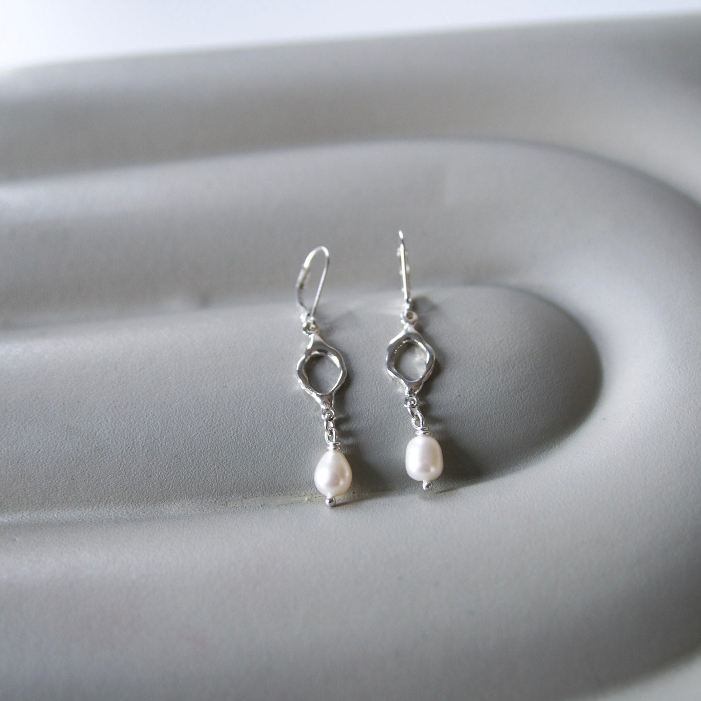 VAX/2 lokkar með ferskvatnsperlu