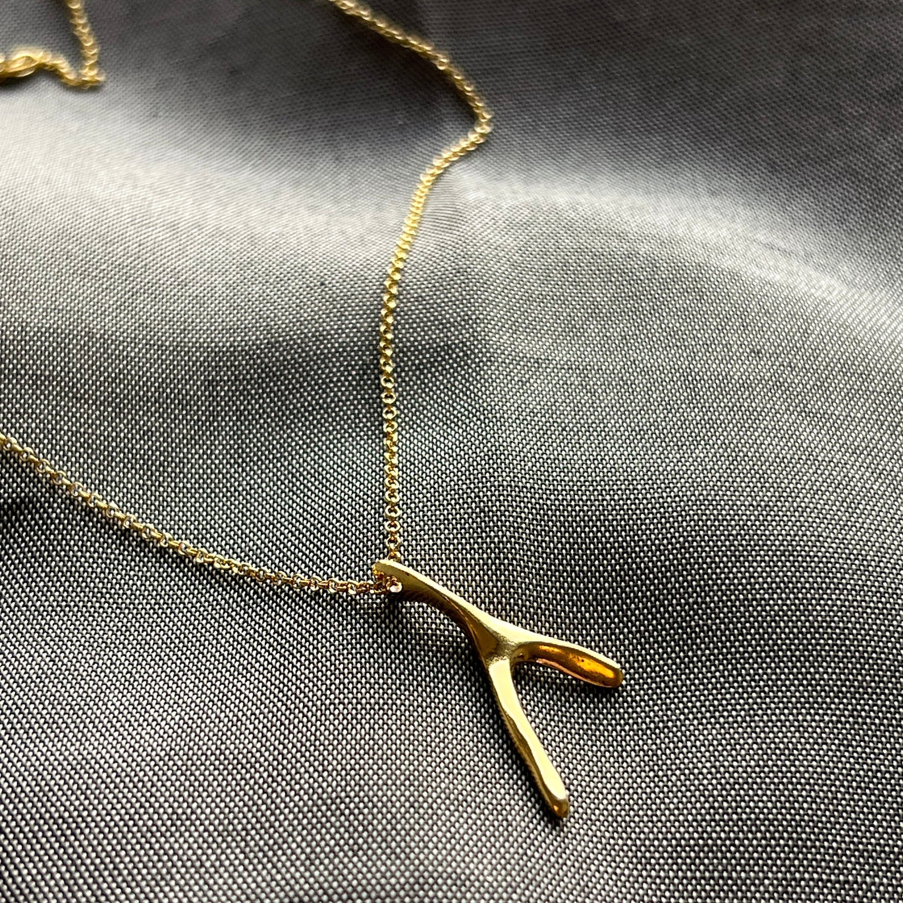 Wishbone hálsmen