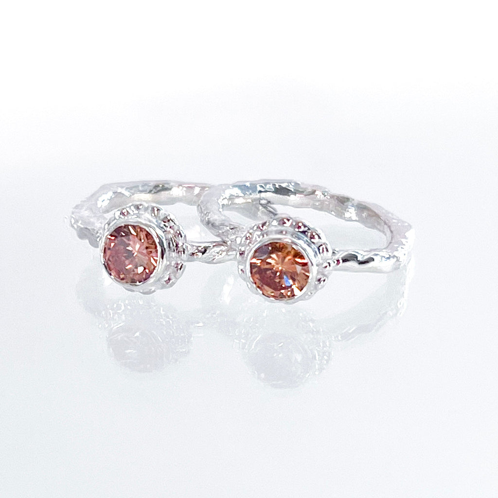 Silfurhringur með cubic zirkonium stein