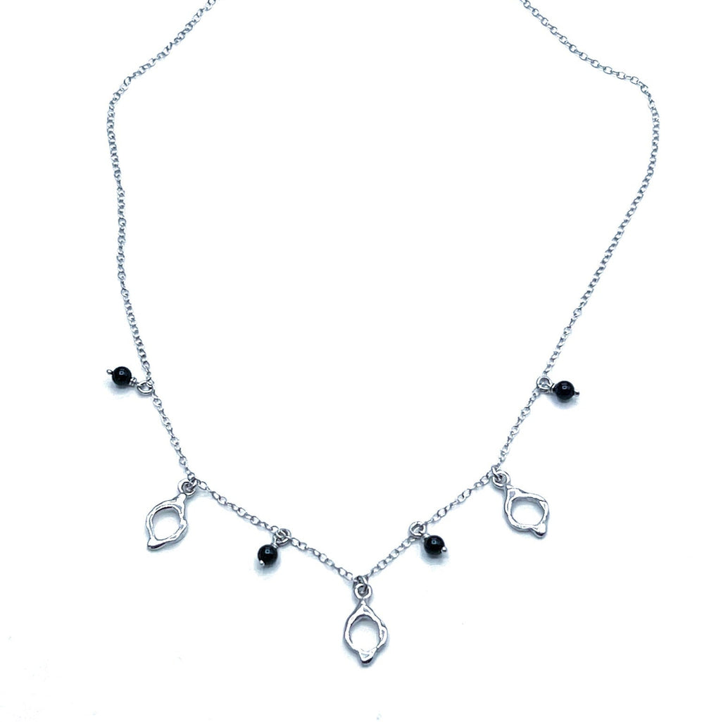 VAX/2 hálsmen með onyx steinum