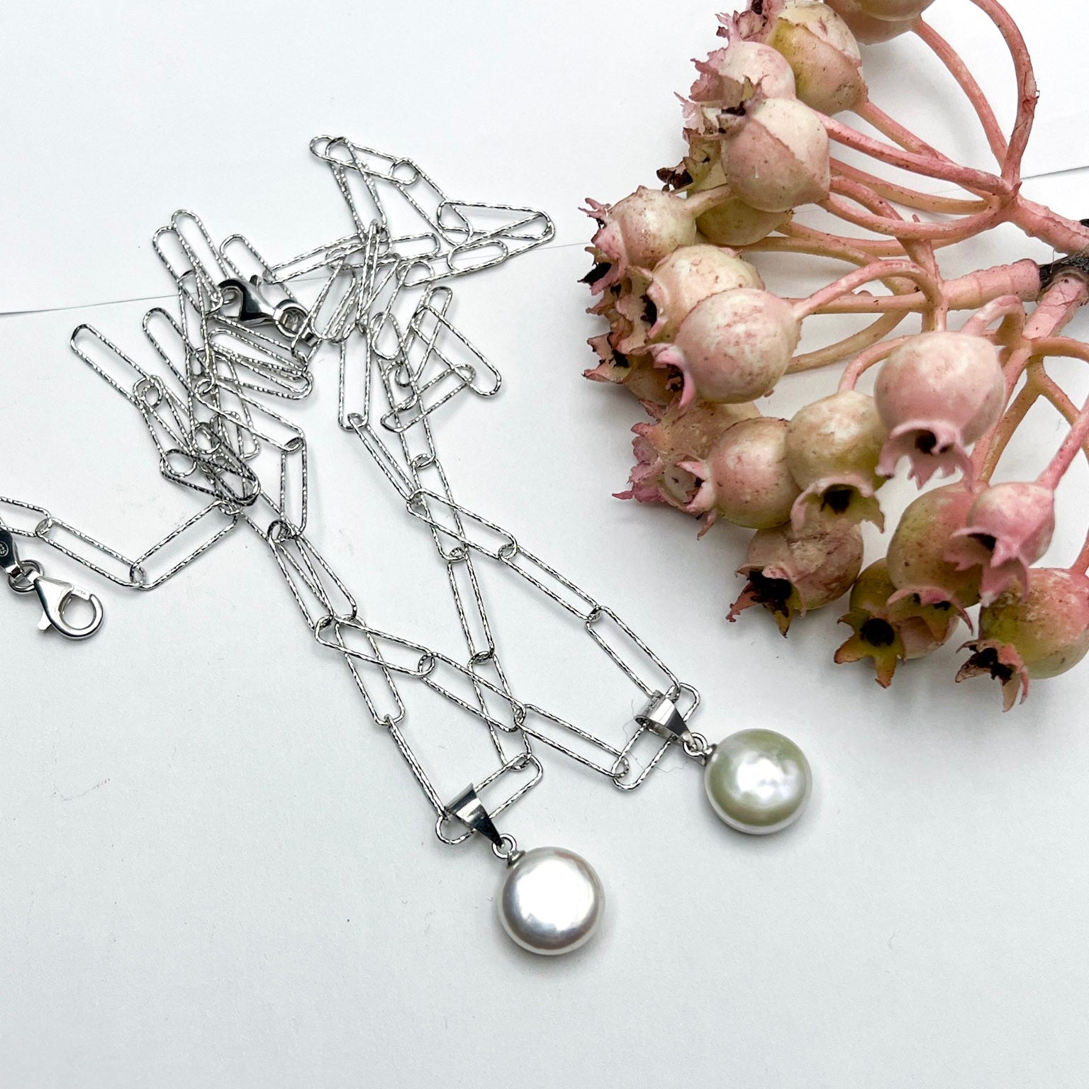 Link hálsmen með ferskvatnsperlu
