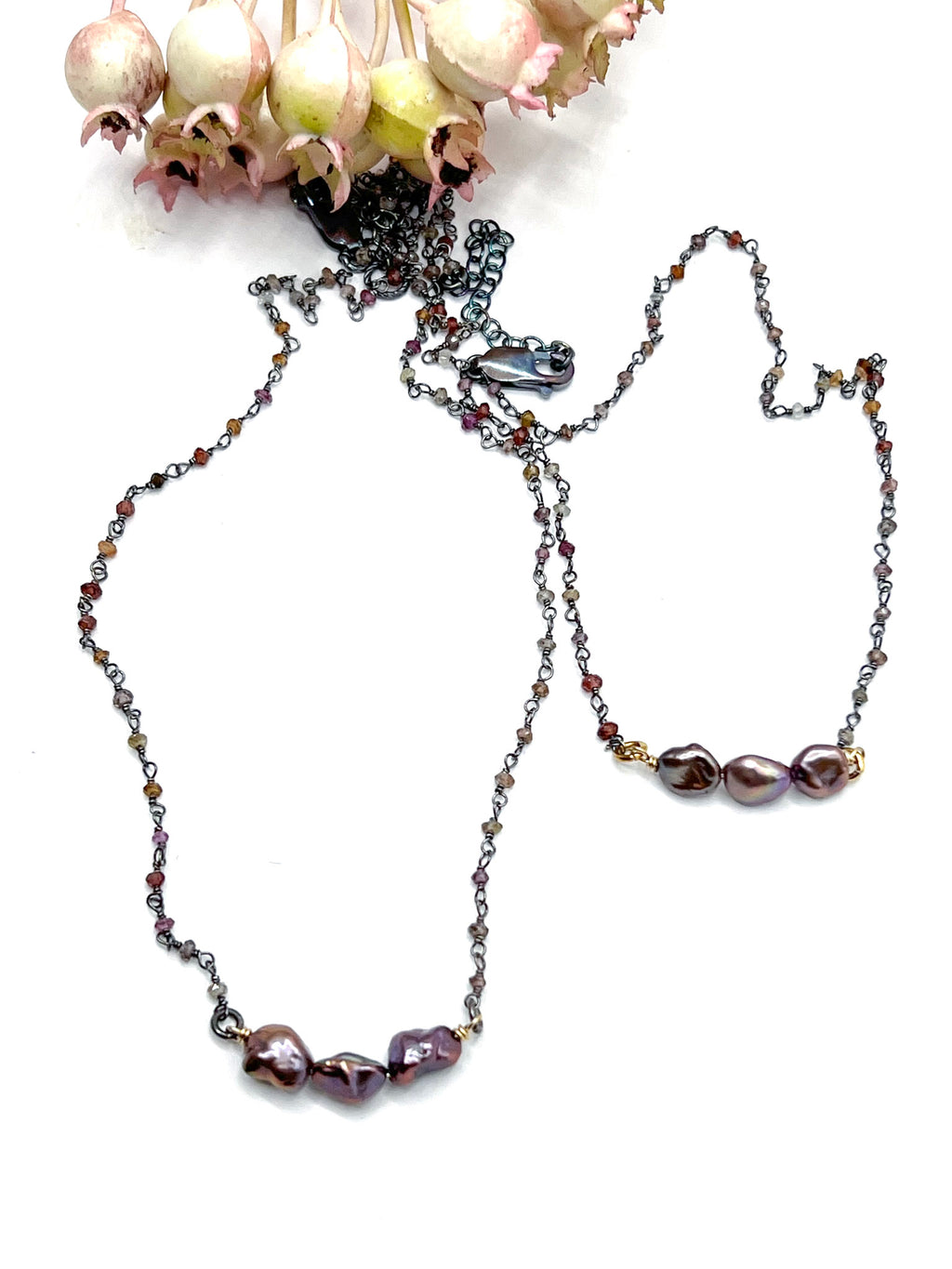 Perlumen með sapphire steinum