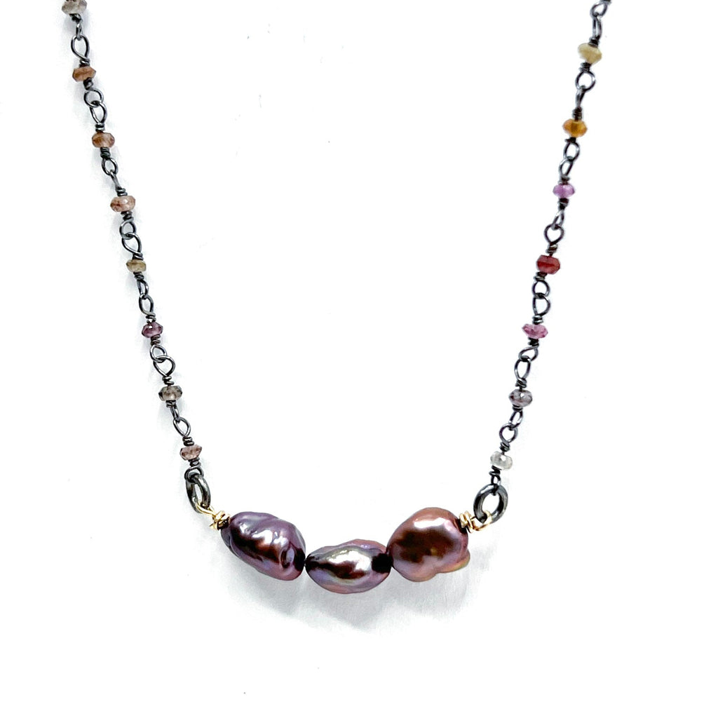 Perlumen með sapphire steinum