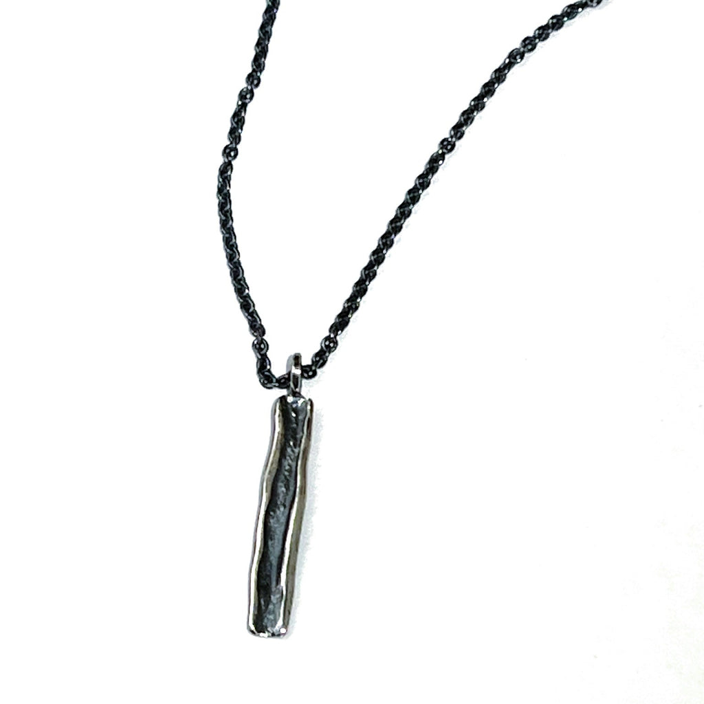 Gróft silfurplötu hálsmen